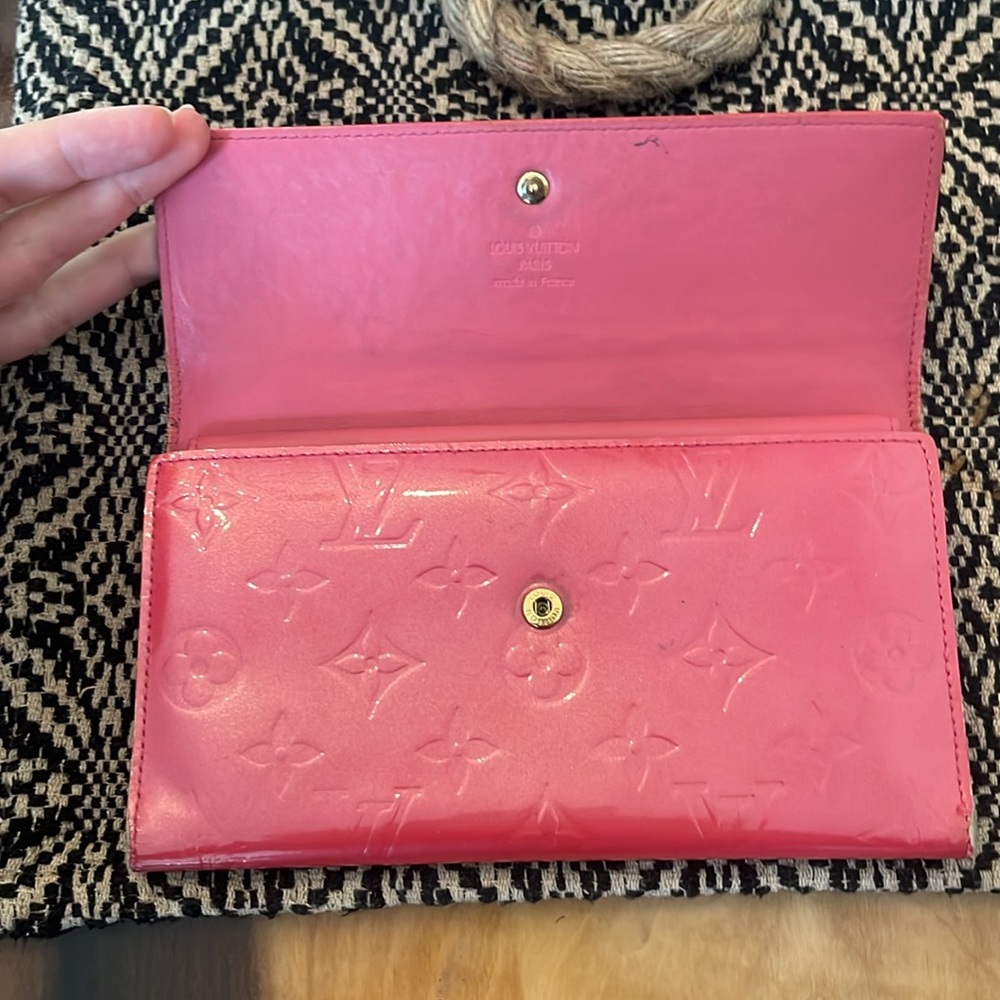 Louis Vuitton Pink Wallet - Picture 4 of 16